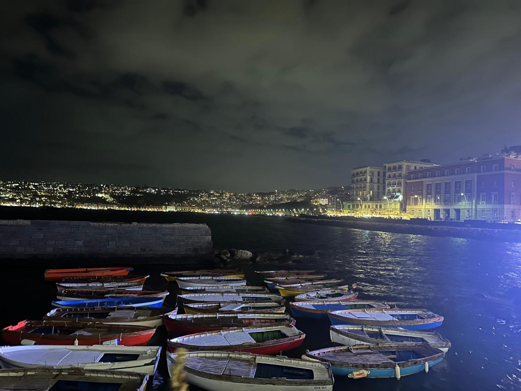 Angolo Paradiso Bed & Breakfast Napoli Dış mekan fotoğraf